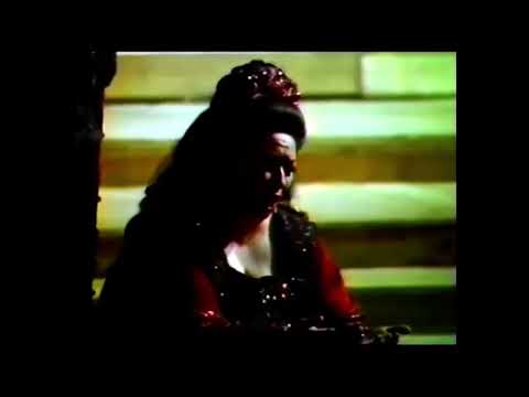Monserrat Caballe - Norma “Deh! No Volerli Vittime”