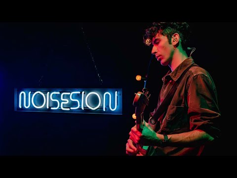 Nicolás y Los Fumadores - El Sol (Live in Noisesion)