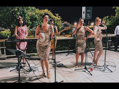 MissBehave Girl Band // Rocks a Motown-Acoustic wedding reception with "Heatwave!" // March 2022