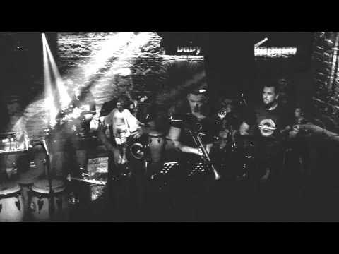 Ediz Hafızoğlu "Nazdrave" feat. Ceylan Ertem - Simit Mimit