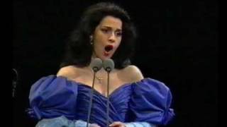 Angela Gheorghiu - La Wally: Ebben, ne andro lontana - Prague 1994
