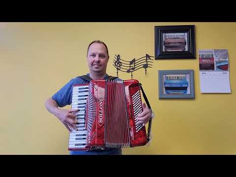 July 2022 - Solloni Compact (37/96, LMM)