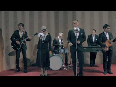 MALIQ & D'ESSENTIALS - MENARI  (2011) Official Music Video