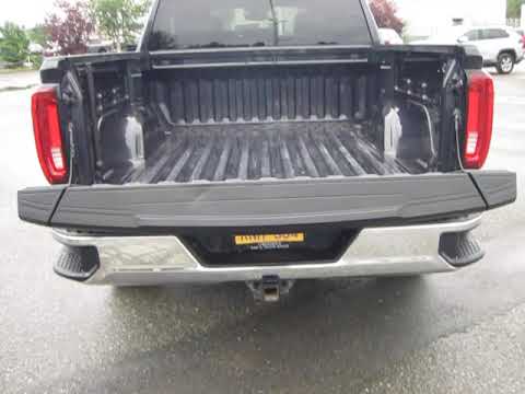 2025 gray /black GMC Sierra 1500 SLT Crew Cab 4WD (1GTUUDED8SZ) with an 5.3L V8 OHV 16V engine, AUTOMATIC transmission, located at 9530 Old Seward Highway, Anchorage, AK, 99515, (907) 349-3343, 61.134140, -149.865570 - Nice 2025 GMC Sierra 1500 crew cab come take a test drive - Photo#1