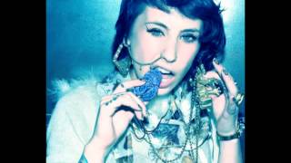 Kreayshawn Ft V Nasty - Summertime