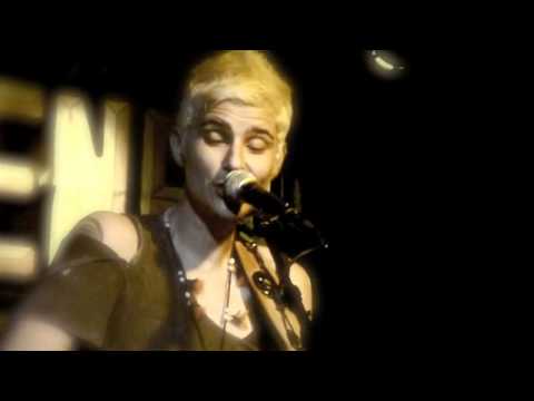 The Blackberry Brandies performing Girl On The Sidewalk live (acoustic)!