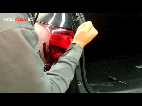 2017-Present Nissan Rogue Sport Outer Tail Light Assembly Replacement