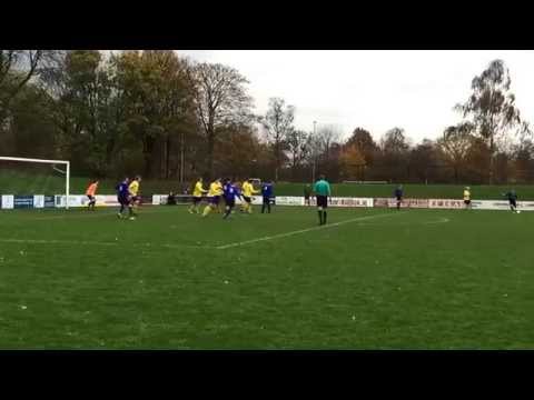 Penalty of niet? Wedstrijdmoment Leeuwarder Zwaluwen - Viboa (07-11-2015).