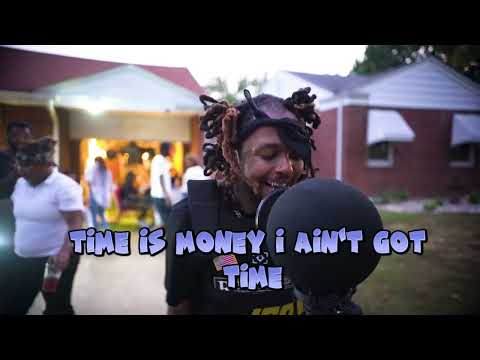 DezzyBee-My Swag Flow (Mic Drop Performance)