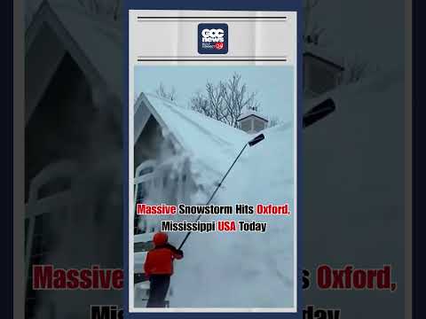 Massive Snowstorm Hits Oxford, Mississippi