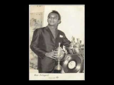 "Symphony Yang indah" - Bob Tutupoly