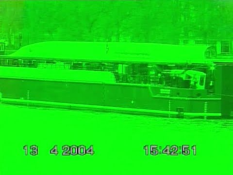 Concords funeraL barge Westminster  in green 13th ApriL 2004 20years agow e2Produce