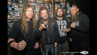 Six Feet Under - Wrathchild (Iron Maiden cover)