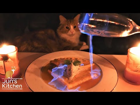 Super Chill Cat Watches Her Human Carefully Craft A Crêpe Suzette