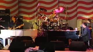 Billy Joel - Only the Good Die Young (Live at Farm Aid 1985)