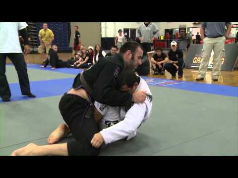 2011 FGO Gi Semi Finals - Diego Gamonal vs Pete Roberts