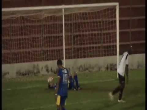 Luiz Alceu atacante veloz