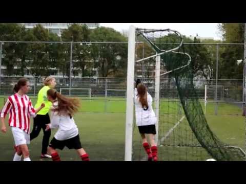 Sofie scoort tegen Den Hoorn