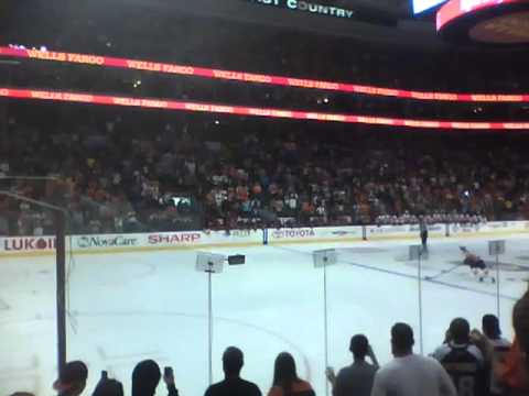 Mike Richards Shootout Goal - September 21, 2010