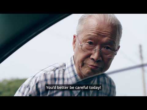 A Secret of an Old Man Living in a House with a Persimmon Tree