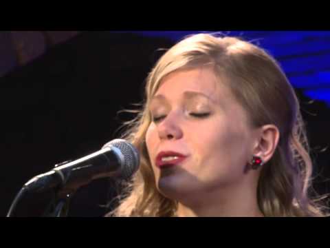 Miltiņu ģimene - Uguni kurt (BILDES 2015)