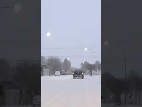 Nieve en Ingeniero Jacobacci, Río Negro🎥@nali_dai88 26/07/2025 #nieve