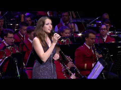 Prekmurska godba Bakovci and Tjaša Šimonka - Spominčice (Slovenian folk song )