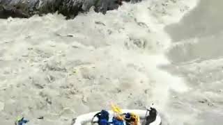 preview picture of video 'Zanskar, river Rafting, for bookings '