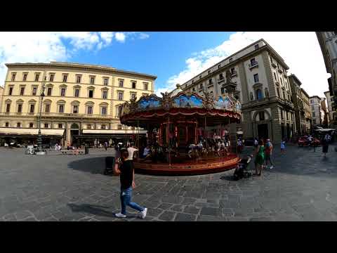 Piazza della Repubblica a Firenze. Praça da República em Firenze.