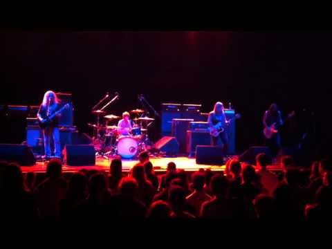 Premonition 13 "B.E.A.U.T.Y" live