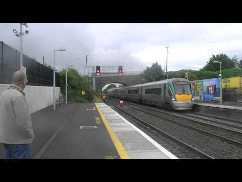 Irish Rail 22000 DMU 22036 arrives at Kildare going to Portlaoise