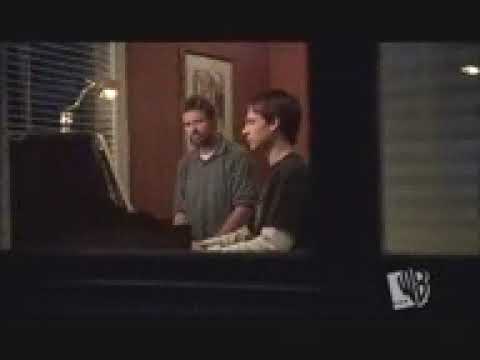 Everwood trailer still underscoring the folk-rock and orchestral blend
