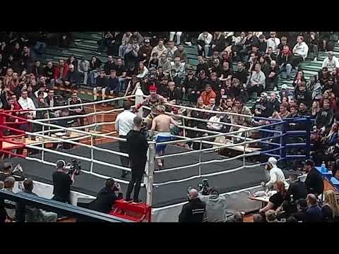 Claudia VS Pullis live 