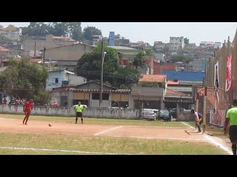 William marca de pênalti o terceiro gol do Guaraciaba contra o Juá