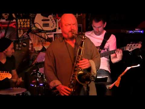 Jeff Richman Group - Footprints (Wayne Shorter) 2013-09-24 Baked Potato (S1T01c)