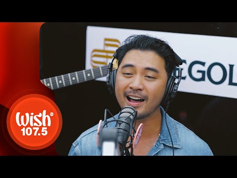 Mark Carpio performs "Kay Tagal" LIVE on Wish 107.5 Bus