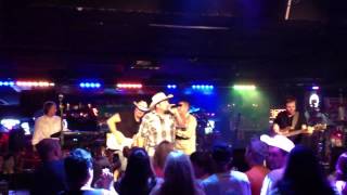 Tate Stevens &quot;Holler If You&#39;re With Me&quot; in Knoxville, TN