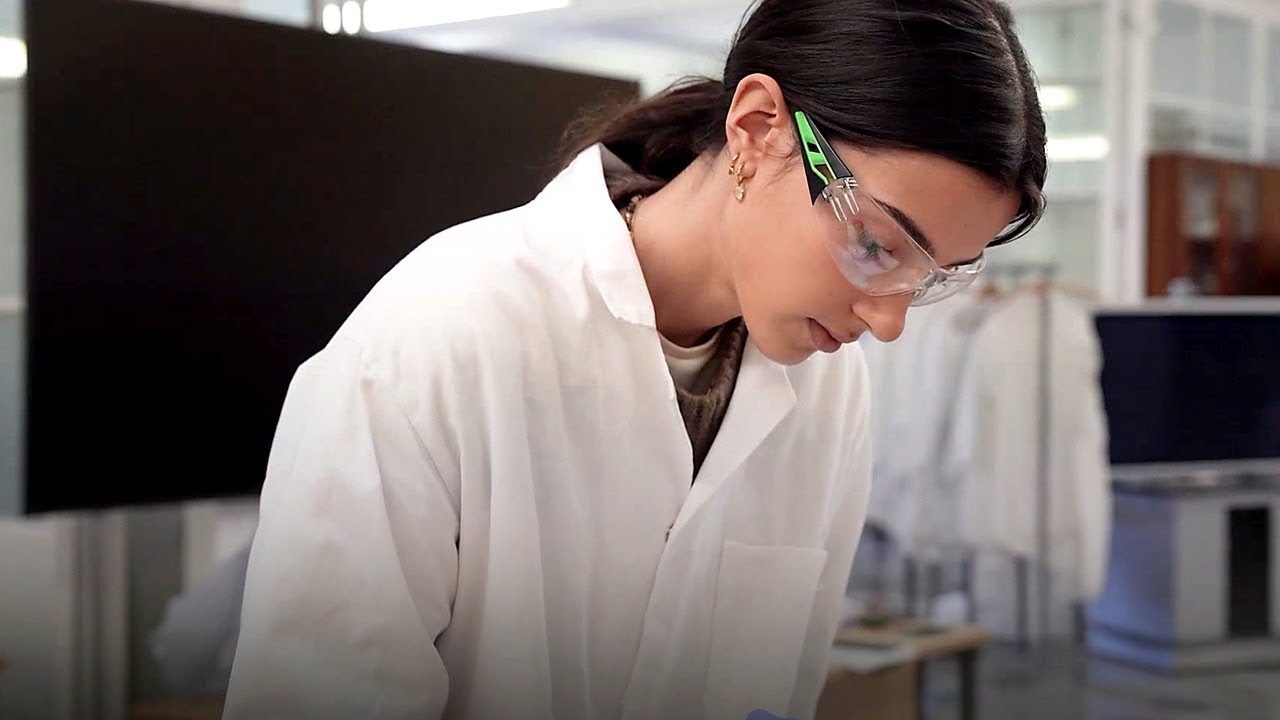 Scholarships for Women in STEM and Global Health | Liverpool School of Tropical Medicine