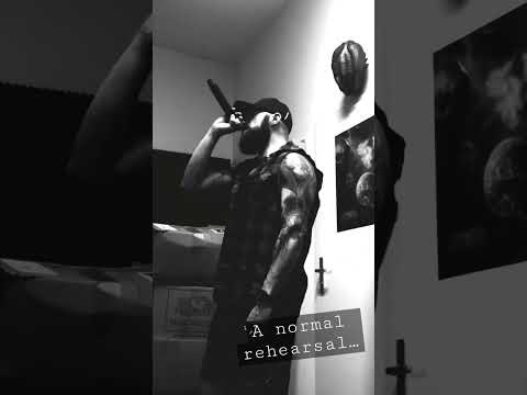 Eric’s guitar lagging in background - NORROWON #metalhead #music #singer #technology #guitar