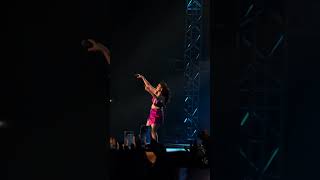 delhi wali girlfriend| Sunidhi Chauhan | I AM HOME | Live Concert Pune 2025