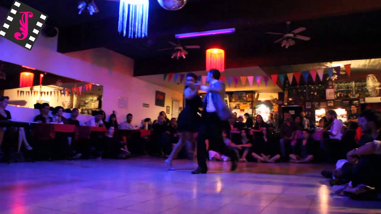 Bruno Tombari y Rocio Lequio en MILONGA10 03/04