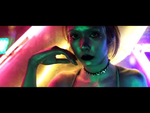 tyszulla - NEON Mash-Up VIDEO [LARWA MIXTAPE]