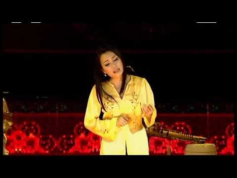Thể hiện bởi Cẩm Ly