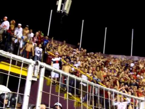 "FÚTBOL PRIMERA: Barra Alajuelense en el Saprissa" Barra: La 12 &bull; Club: Alajuelense