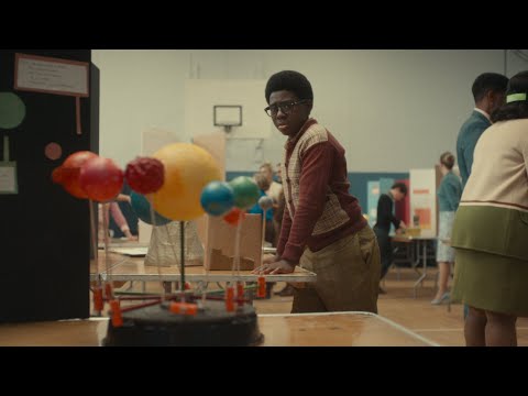 Dean Scopes Out His Science Fair Competition - The Wonder Years