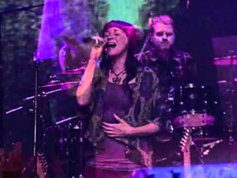 There Is A River(Feat.Kim Walker-Smith)