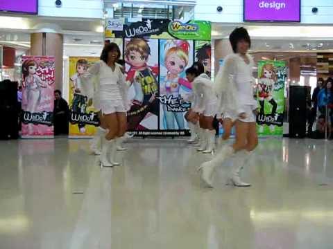 100424 SNSD - Oh Cover by Relationshipz @ Chamchuri Square