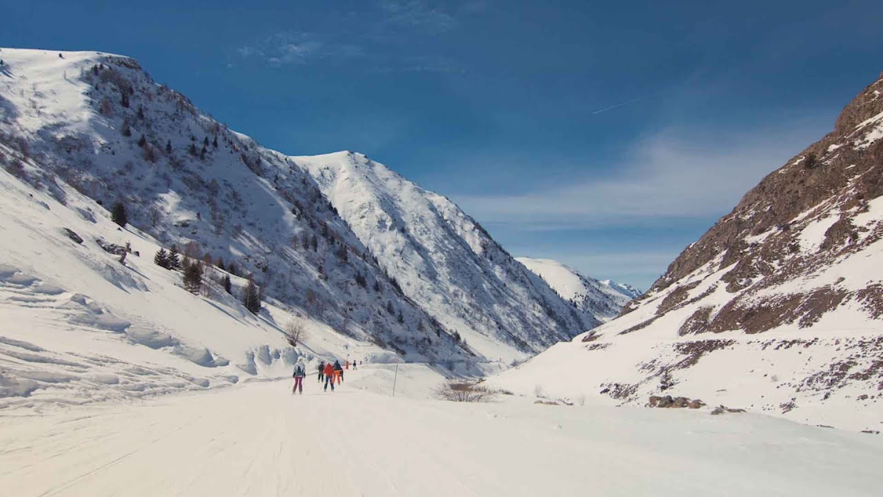 Dimitri Vegas & Like Mike x Armin van Buuren & Brennan Heart ft. Jeremy Oceans — Christmas Time