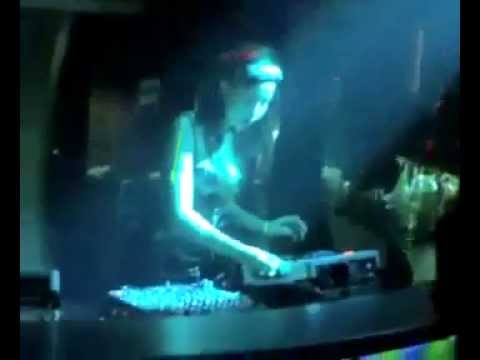 DJ Myno Live In City Eyes Bar - Vinh City - Thanh Niên Nghiêm Túc