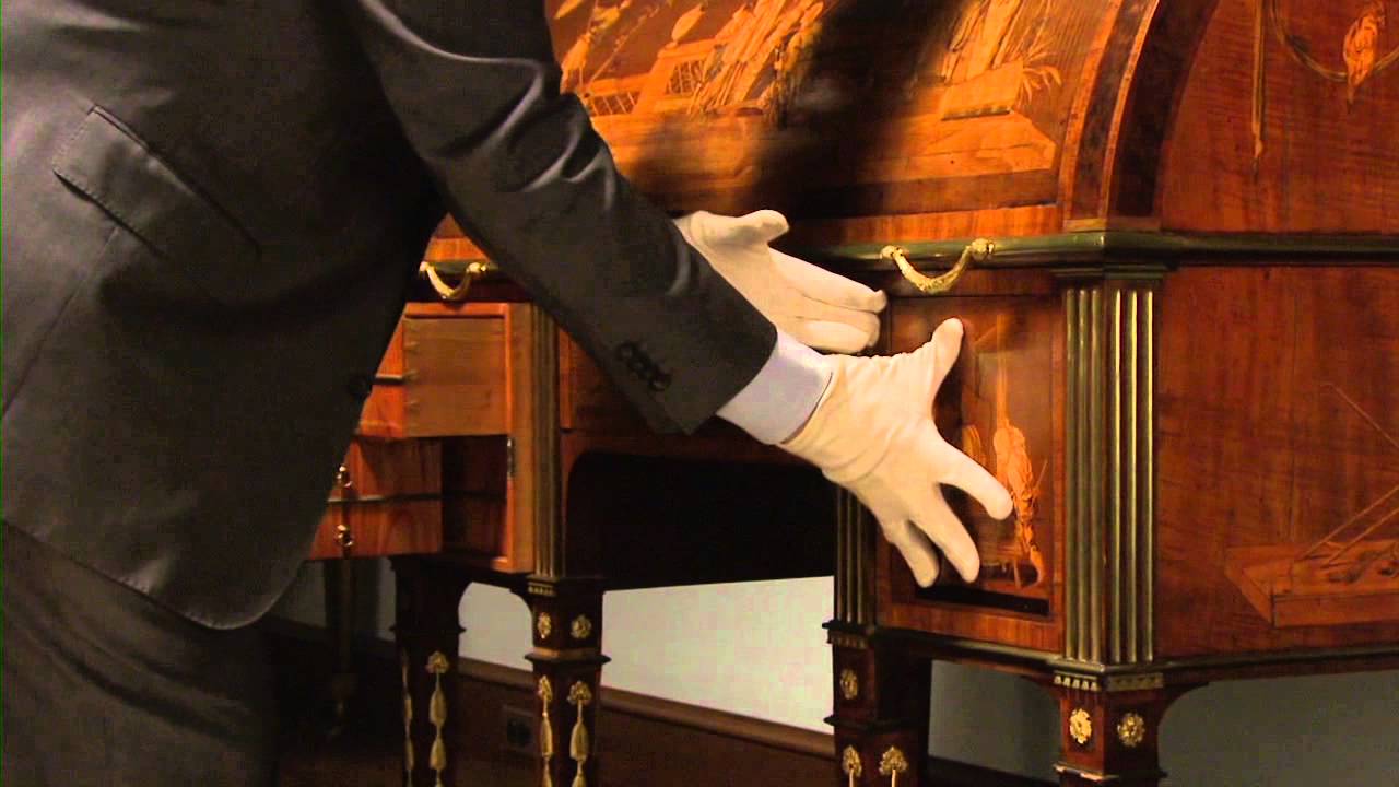 Rolltop Desk by David Roentgen: Demonstration